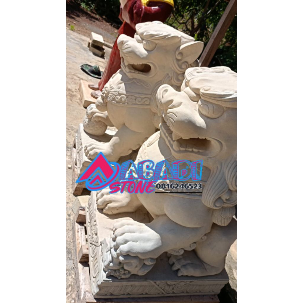 PATUNG SINGA SAMSI BATU ALAM