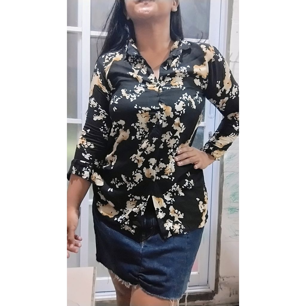 Atasan Kemeja wanita motif abstrak second