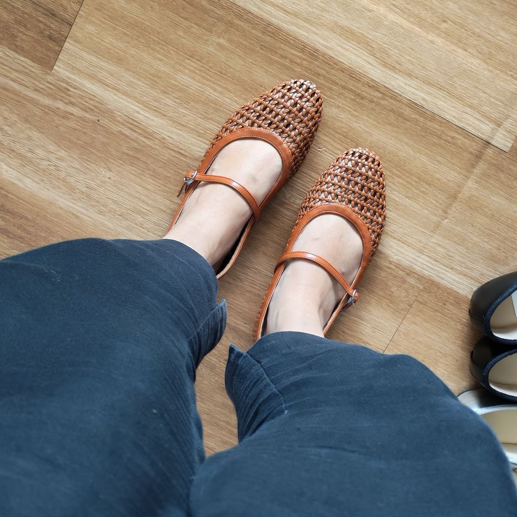 READY STOCK ~ SIZE 38 (24 - 24.5 CM) JIAMANNI Woven Ballet Flats Shoes | Faux Leather Woven Flat Sho