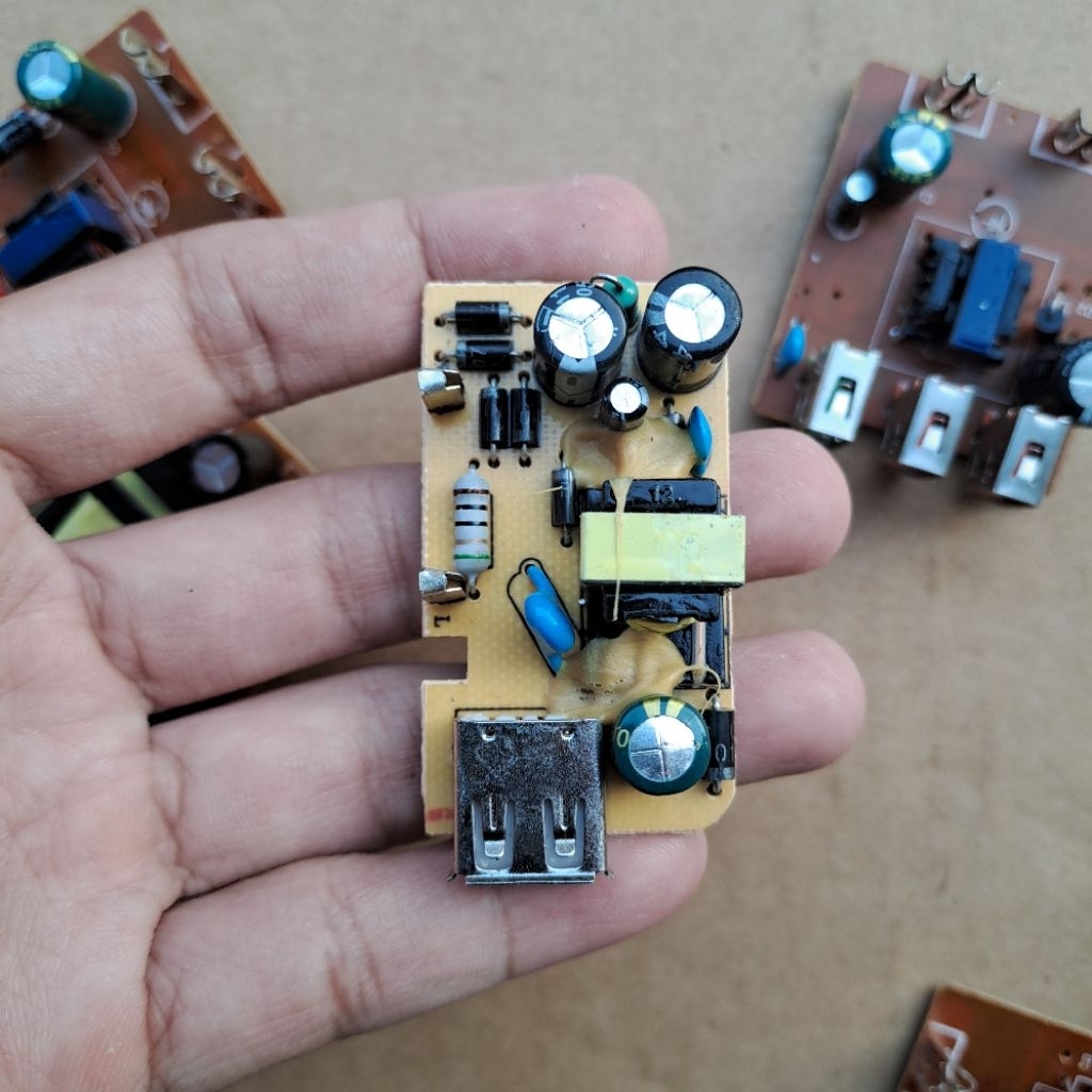 Modul Adaptor 5V 1A Sudah Test Hidup