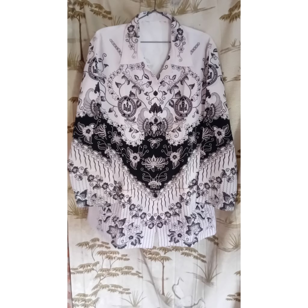 Seragam Guru Preloved