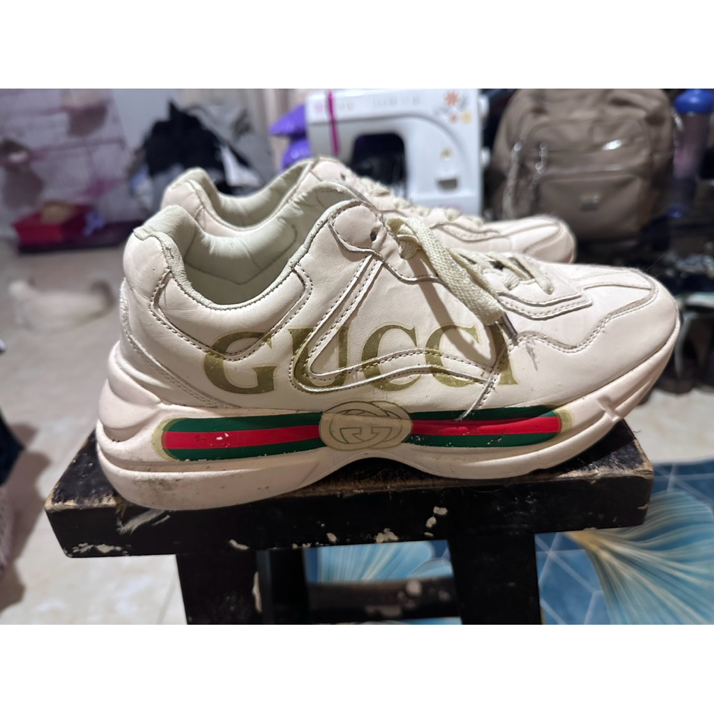 Sepatu Sneakers Gucci size 43 Pria Wanita