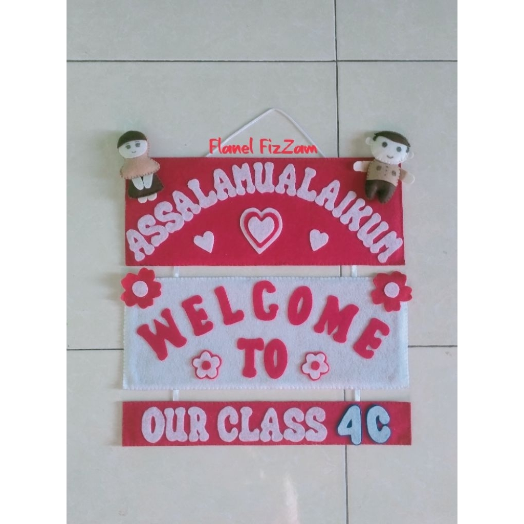 hiasan pintu kelas flanel