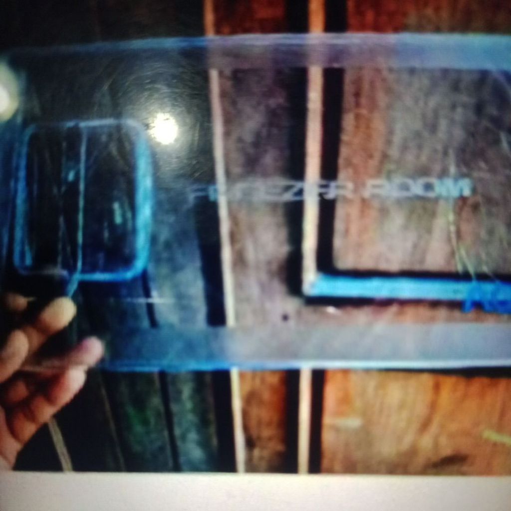 tutup frizer  kulkas Aqua 1pintu aqr D181 37x20