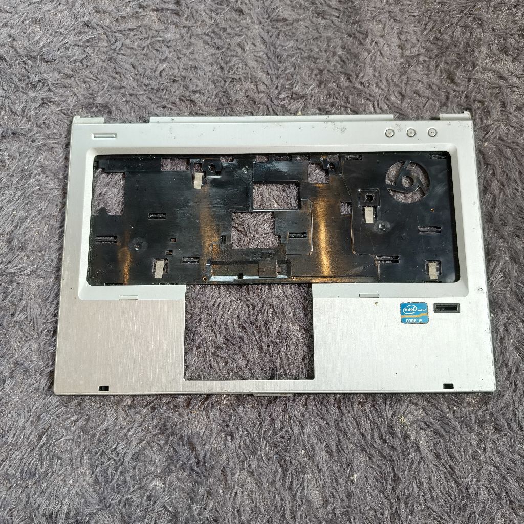 CASING FRAME KEYBOARD HP ELITEBOOK 8470P Palmrest Topcase Kesing Kibot Kondisi second masih bagus