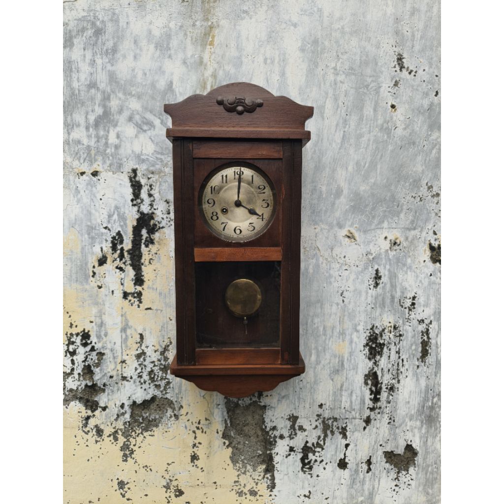 Jam Pendulum Kuno MAUTHE Era 1920-an