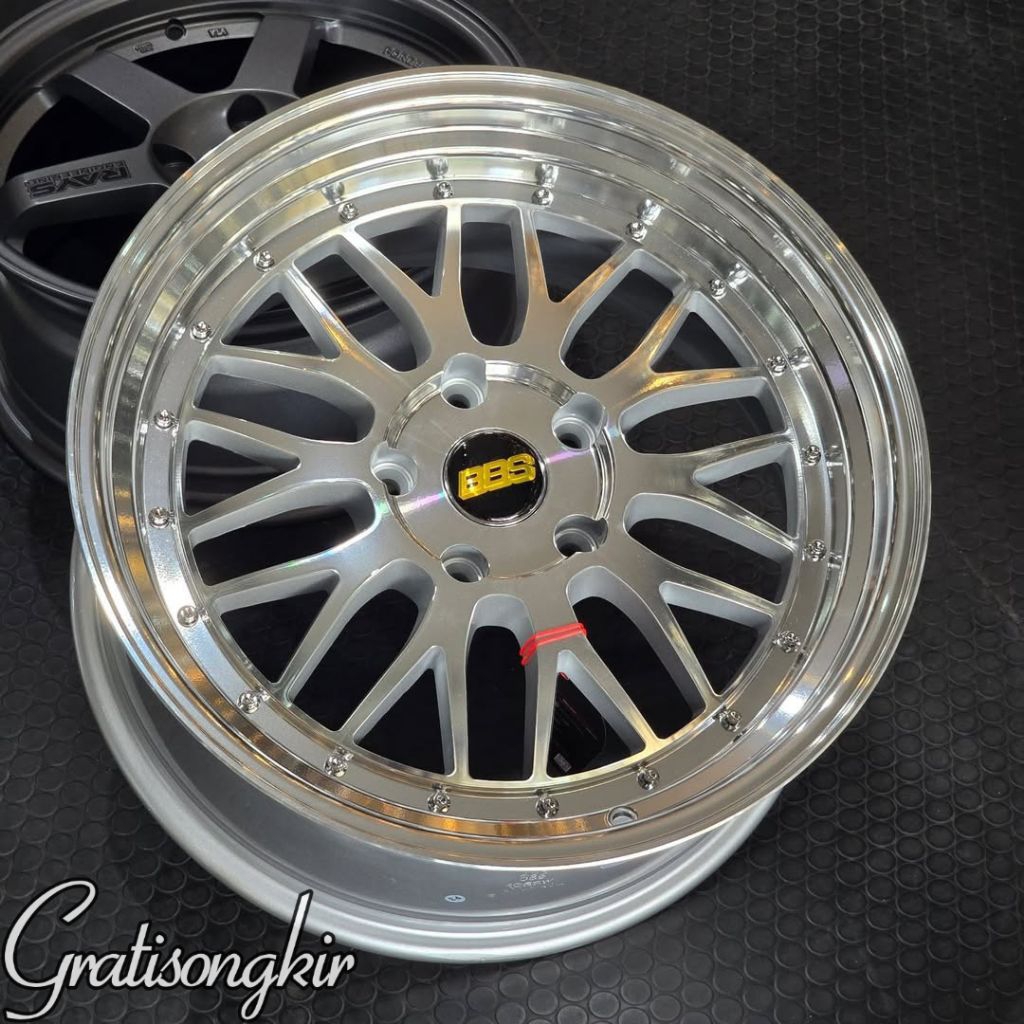 velg ring 18 bbs lm flow forming pcd 5x120 lebar 8,5 - 9,5 velg racing bmw r18 velg bmw e46 velg mob