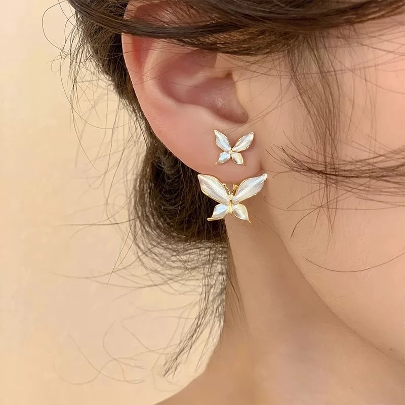 Anting Kupu Emas Lapis Ganda Wanita Kelas Atas Butterfly Anting Tusuk Tindik Telinga Wanita Titanium