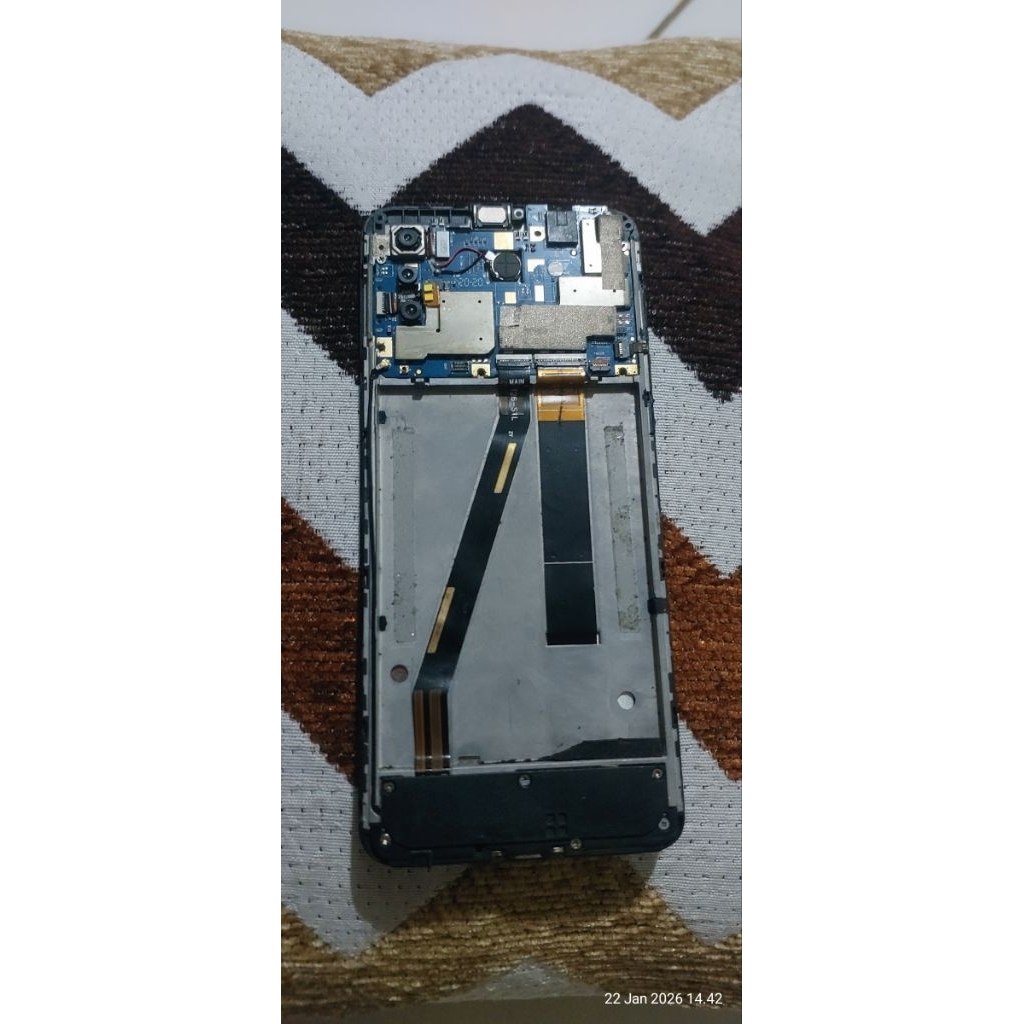 hp hotwav r60 minus lcd bekdor batre tidak ada