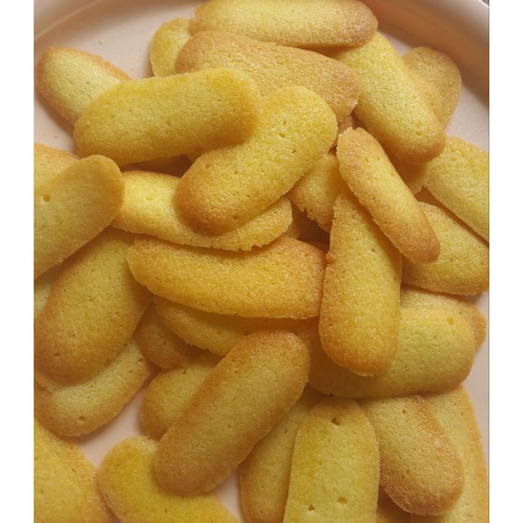 Lidah Kucing Toples 800ML