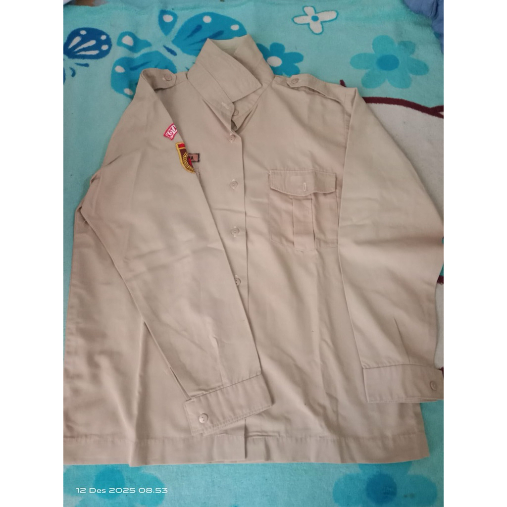 PRELOVED SERAGAM PRAMUKA WANITA (GRATIS HASDUK)