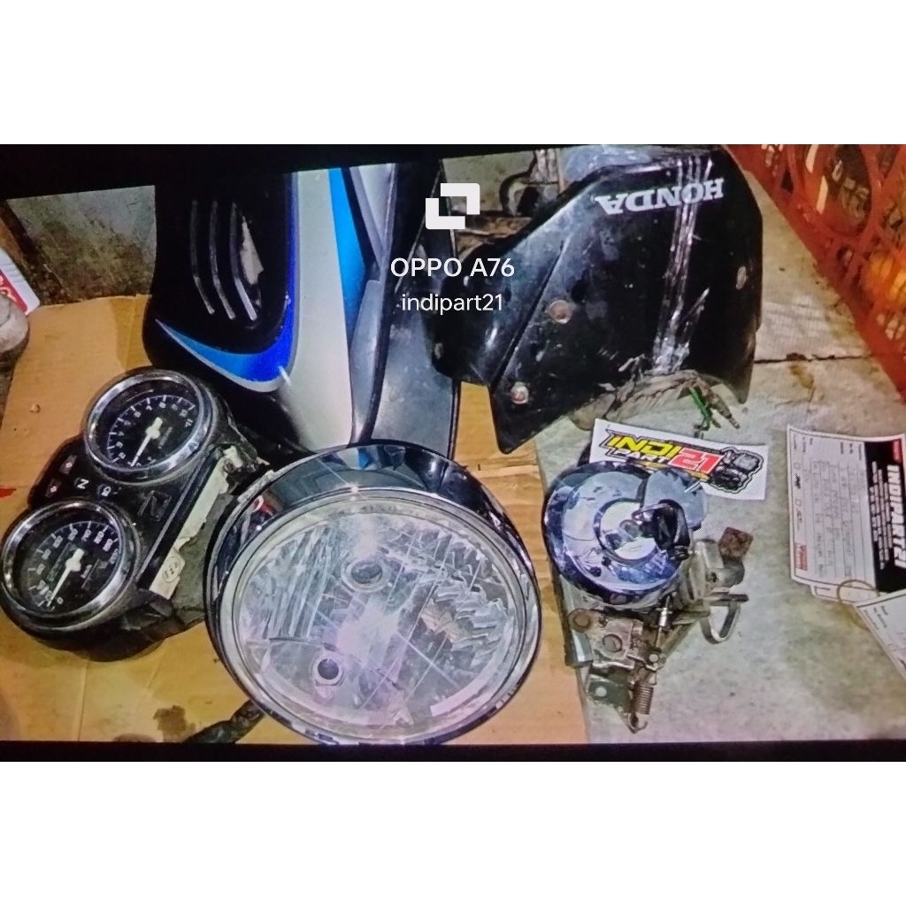 Lampu set Tiger 2008 sayap Tiger 2008 kontak set Tiger Revo original copotan  plus sein Tiger Revo