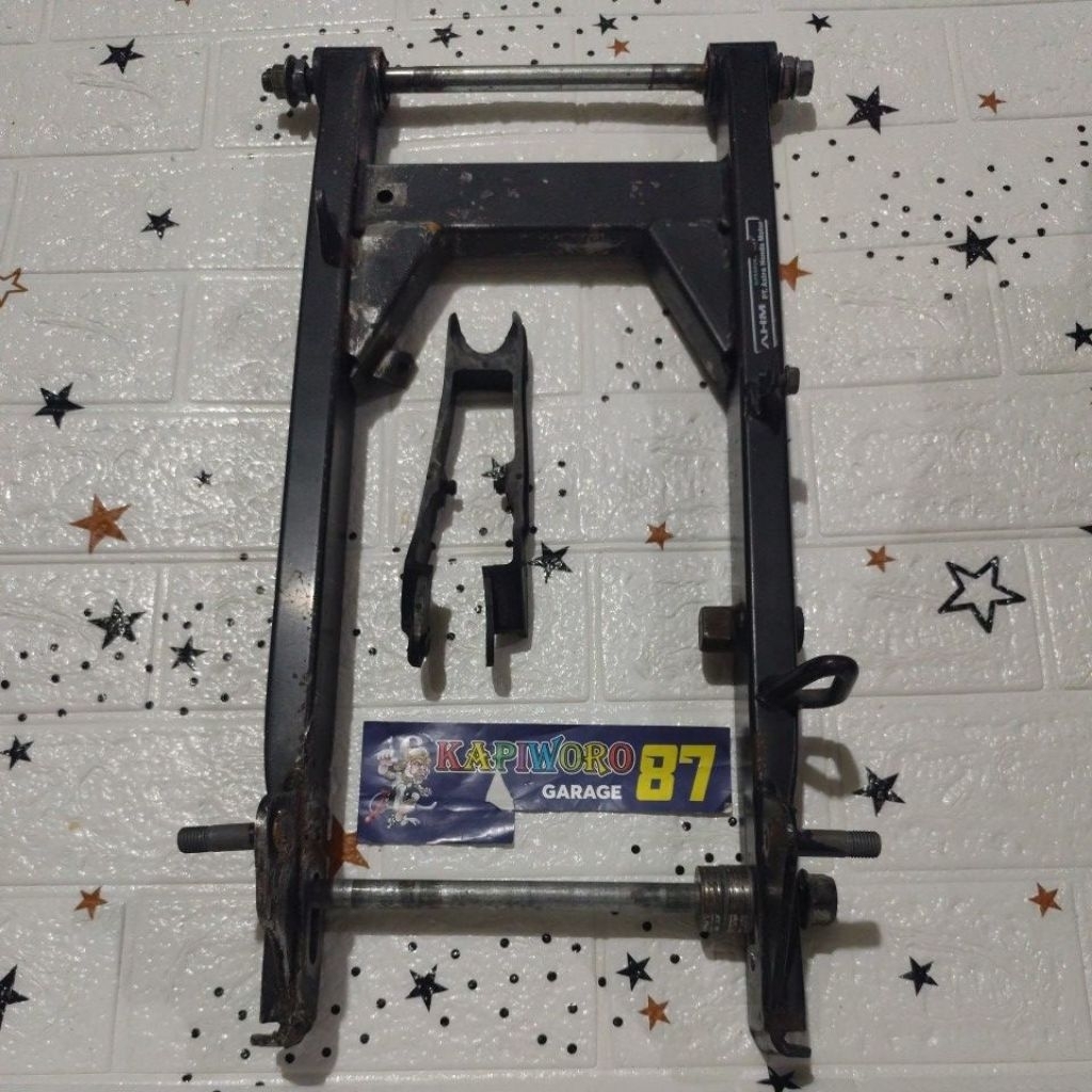 swing arm Honda Supra x 125 TR cakram belakang