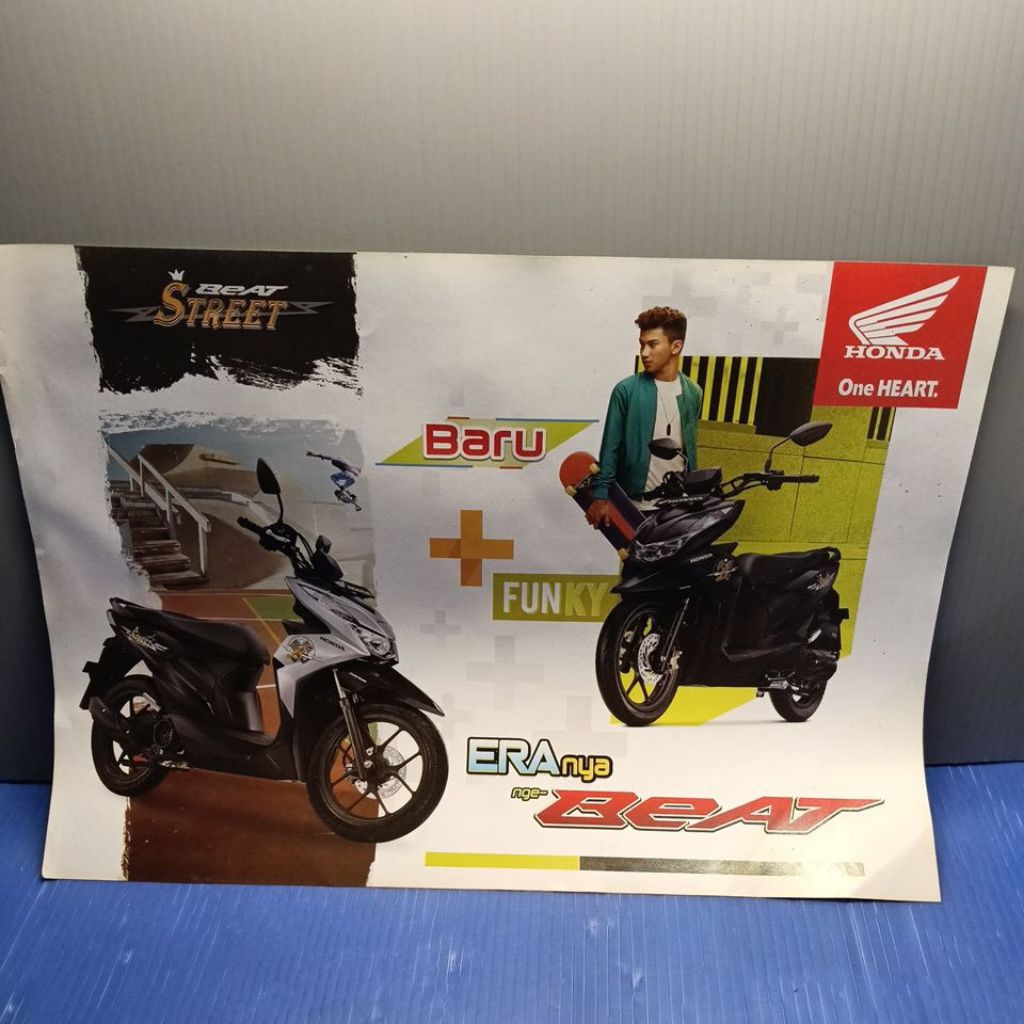 poster brosur leaflet Honda beat street