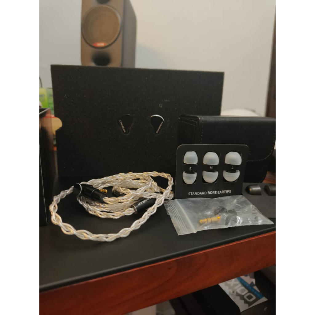 Crinear Daybreak Second Like New