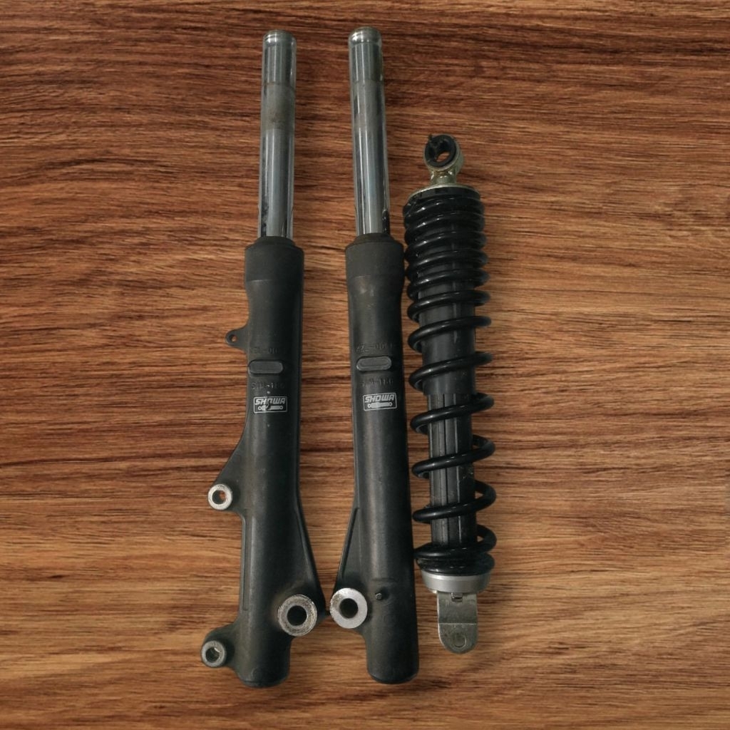 Shock Breaker Shockbreaker Shock Depan & Belakang FULLSET Honda Vario 125 / 150 LED NEW GEN 2  ORIGI