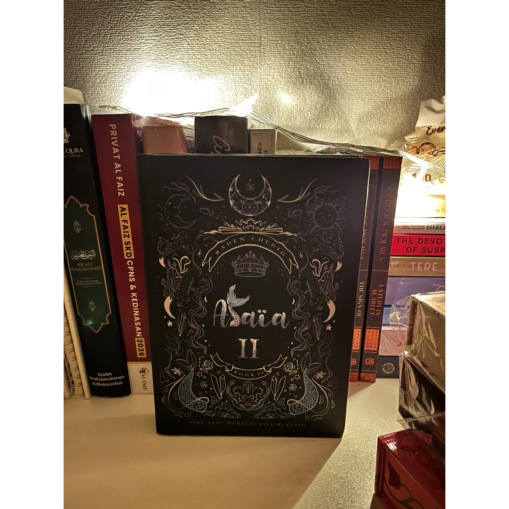 Preloved Novel Alaia 2 - by Radenchedid