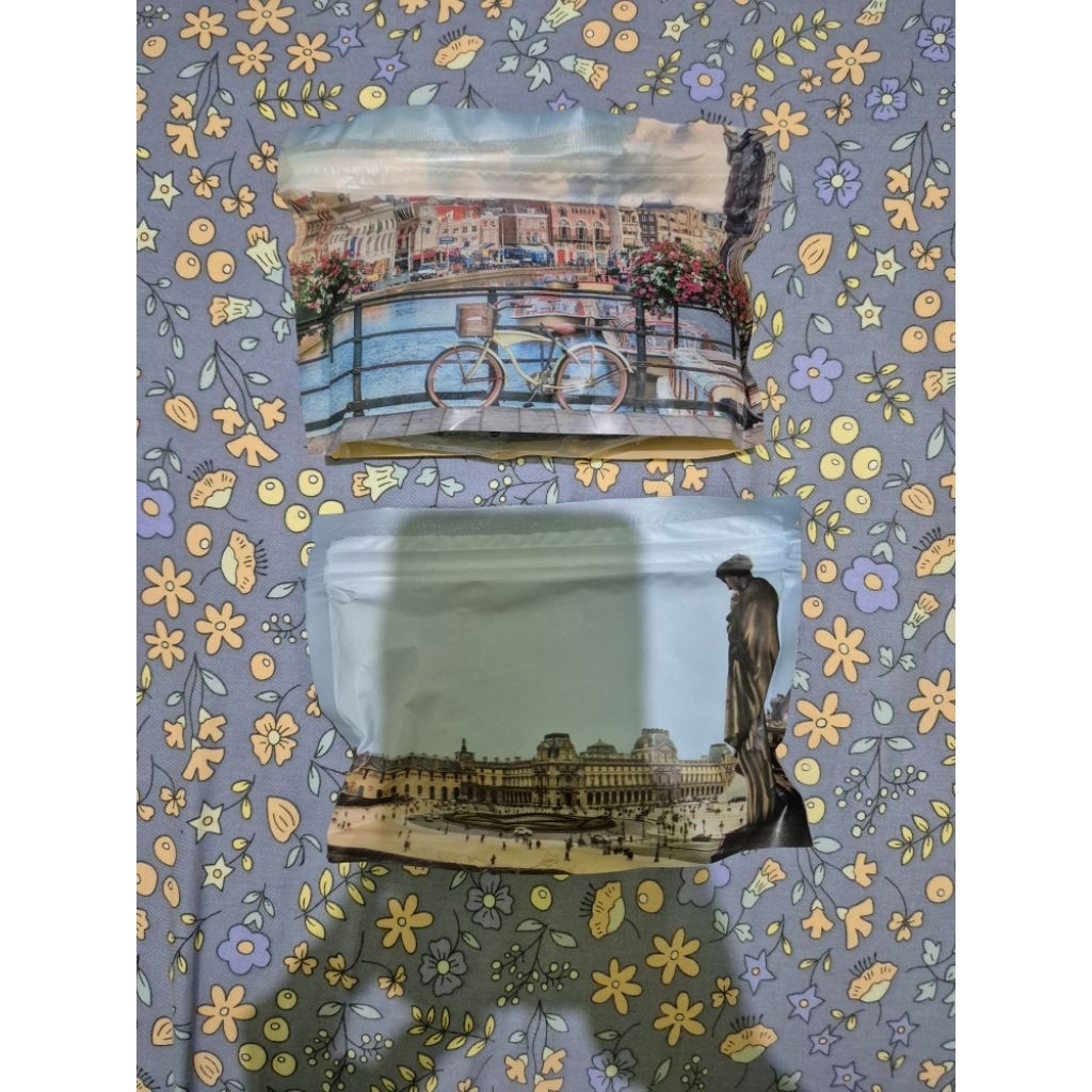 QATAR AIRWAYS AMENITY KIT SET KAOS KAKI EAR PLUG EYE MASK LIP BALM ECONOMY CLASS KELAS EKONOMI