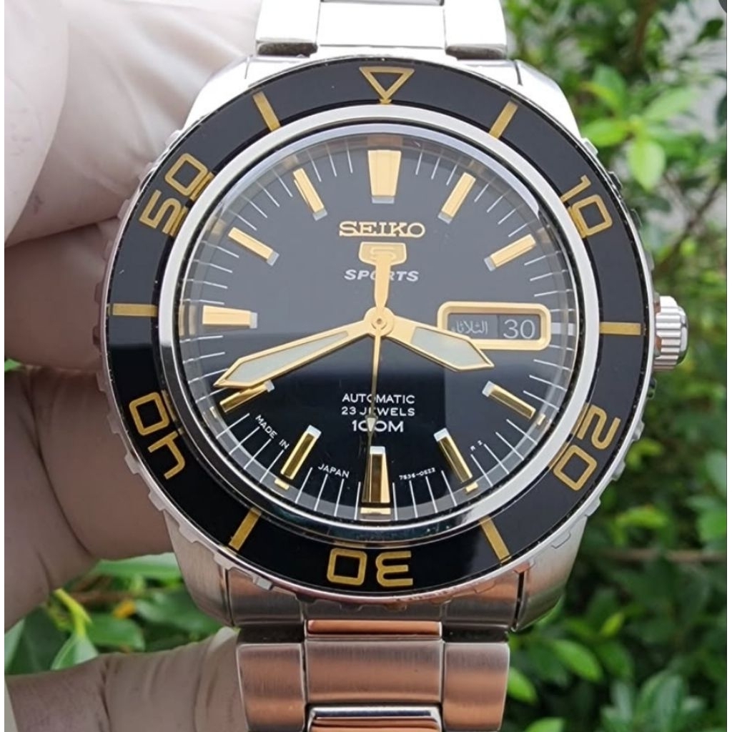 Seiko 5 Sports Original Index Arabic English Like New