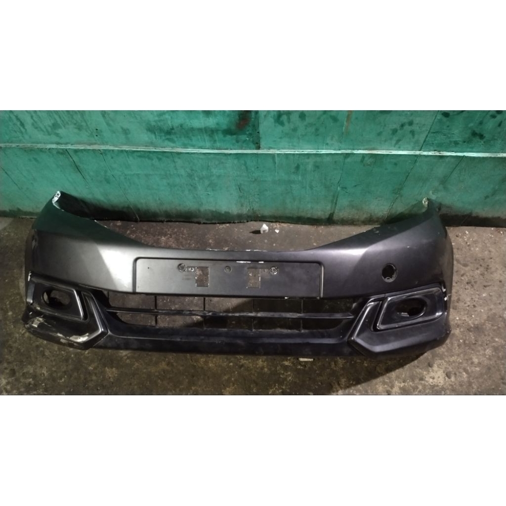 bumper depan mobilio
