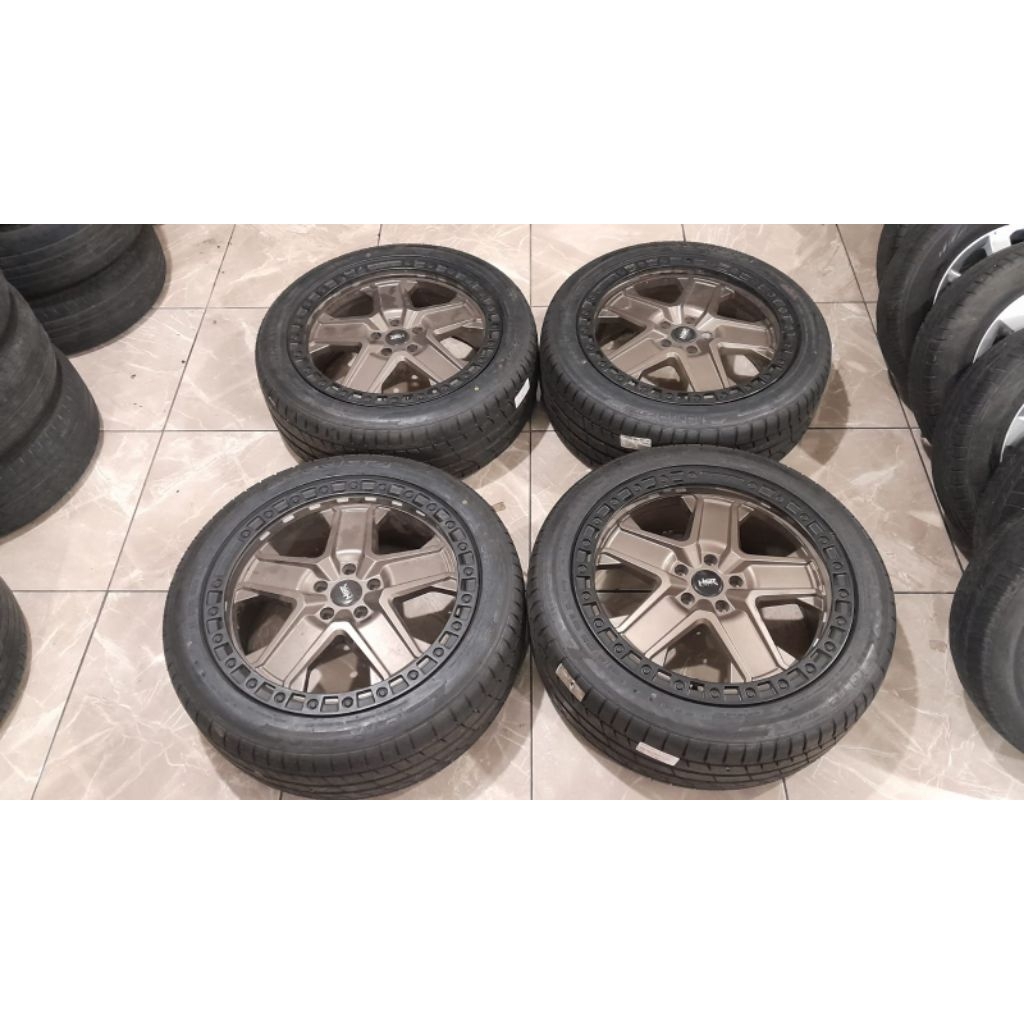 Velg dan ban bekas mobil hsr wolwal ring 20 lebar 9 baut 5x114.3 + 255 45 20 80%