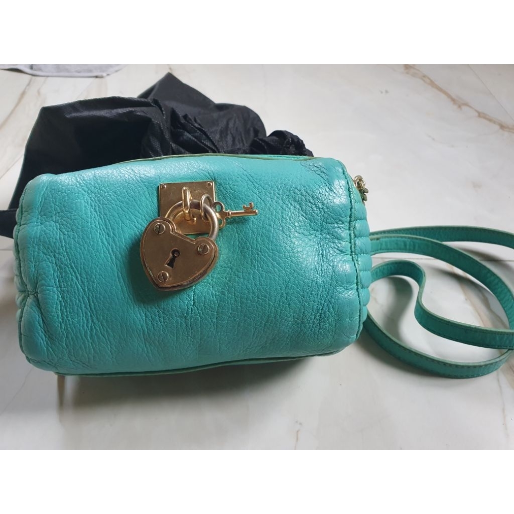 Juicy Couture Sling bag