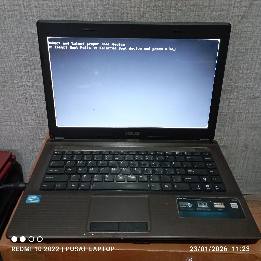 Laptop Asus X44H Black prosesor Intel Celeron Ram2gb DDR3 Lcd14in Mesin hidup Tampil aBios gak ada H