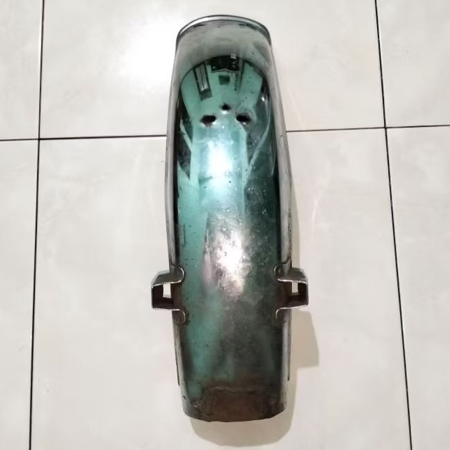 Spakbor belakang motor Kawasaki Binter GTO