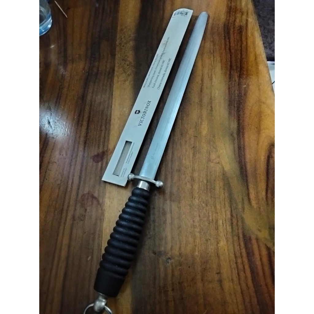 Victorinox pengasah pisau stik Oval 30 cm -78423