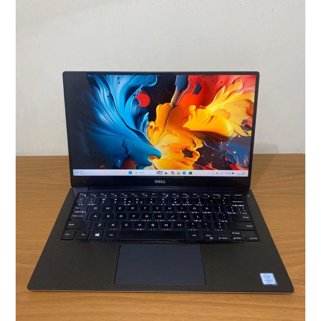 DELL XPS 9360 Core i7 Layar 4K Touchscreen