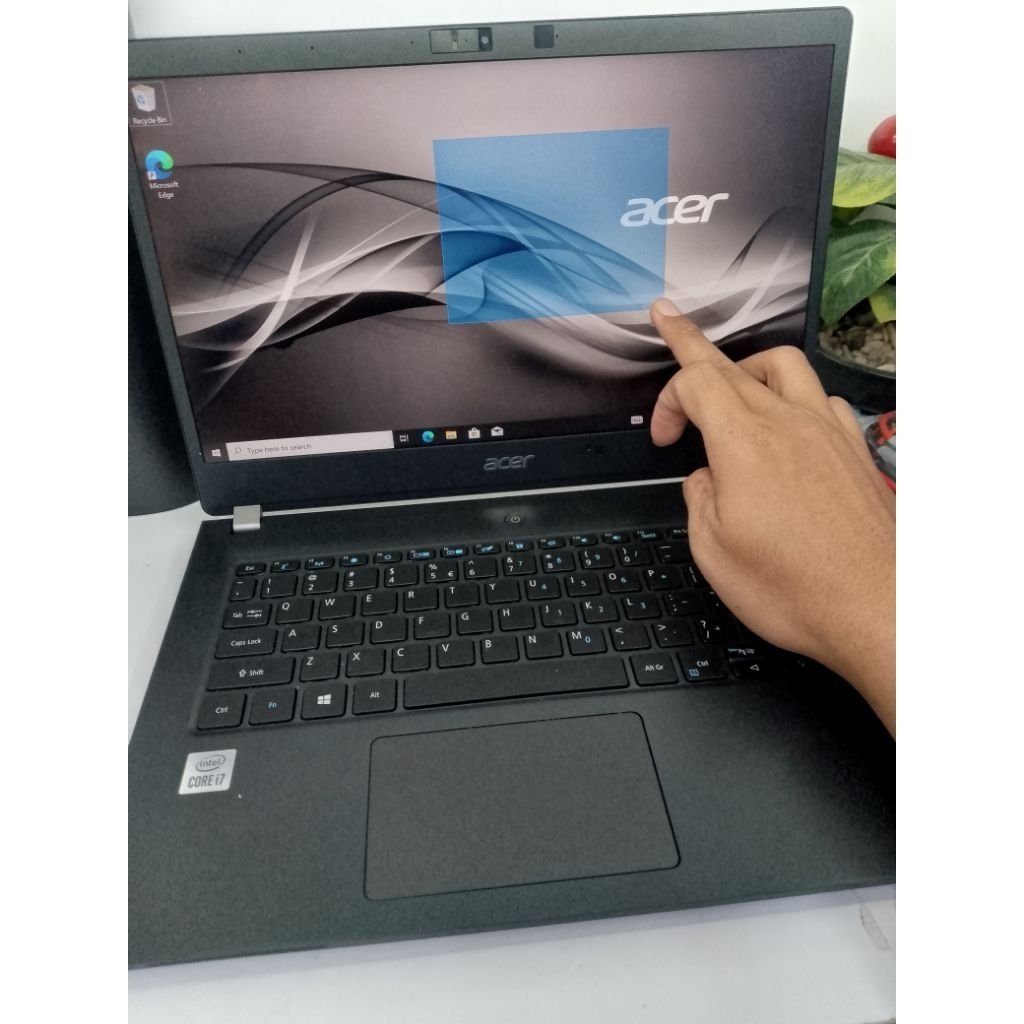 laptop Acer travelmate touchscren core i7 gen 10//ram 16gb//SSD 512gb siap pakai