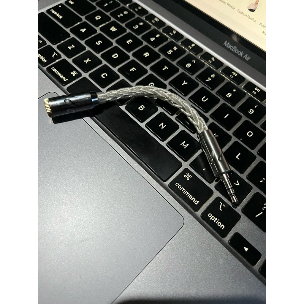 Onezero 4.4mm Balanced to 3.5mm SE Converter.