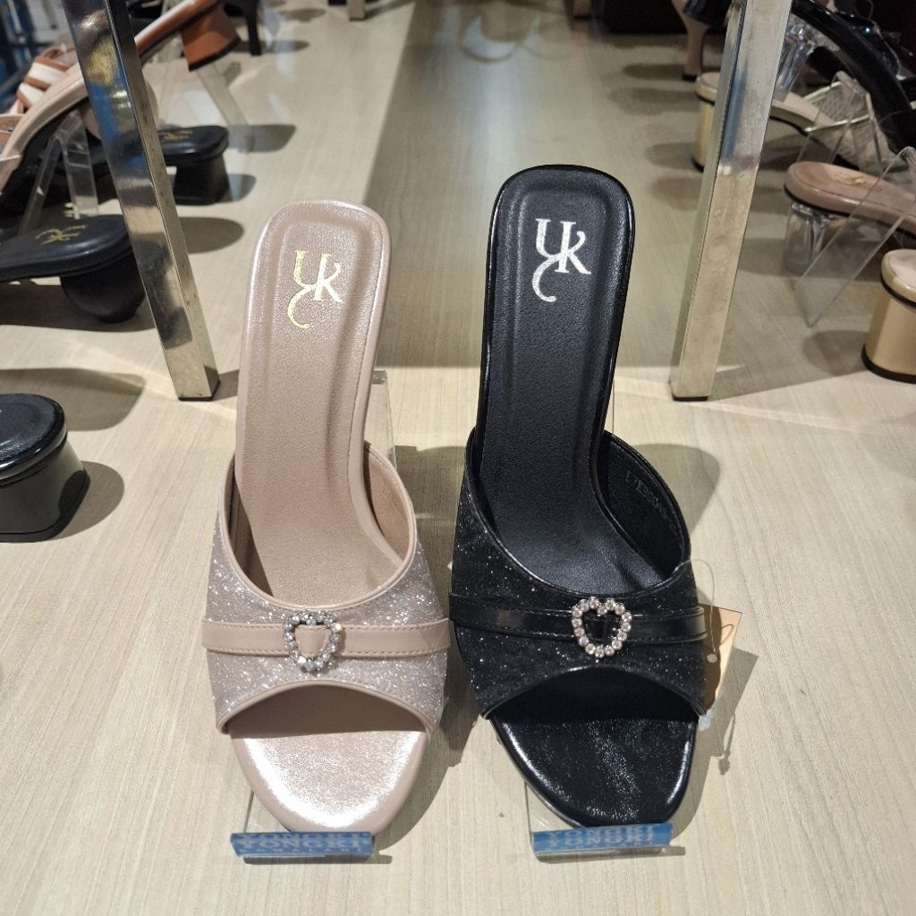 Sandal Heels Wanita Yongki Komaladi ORI
