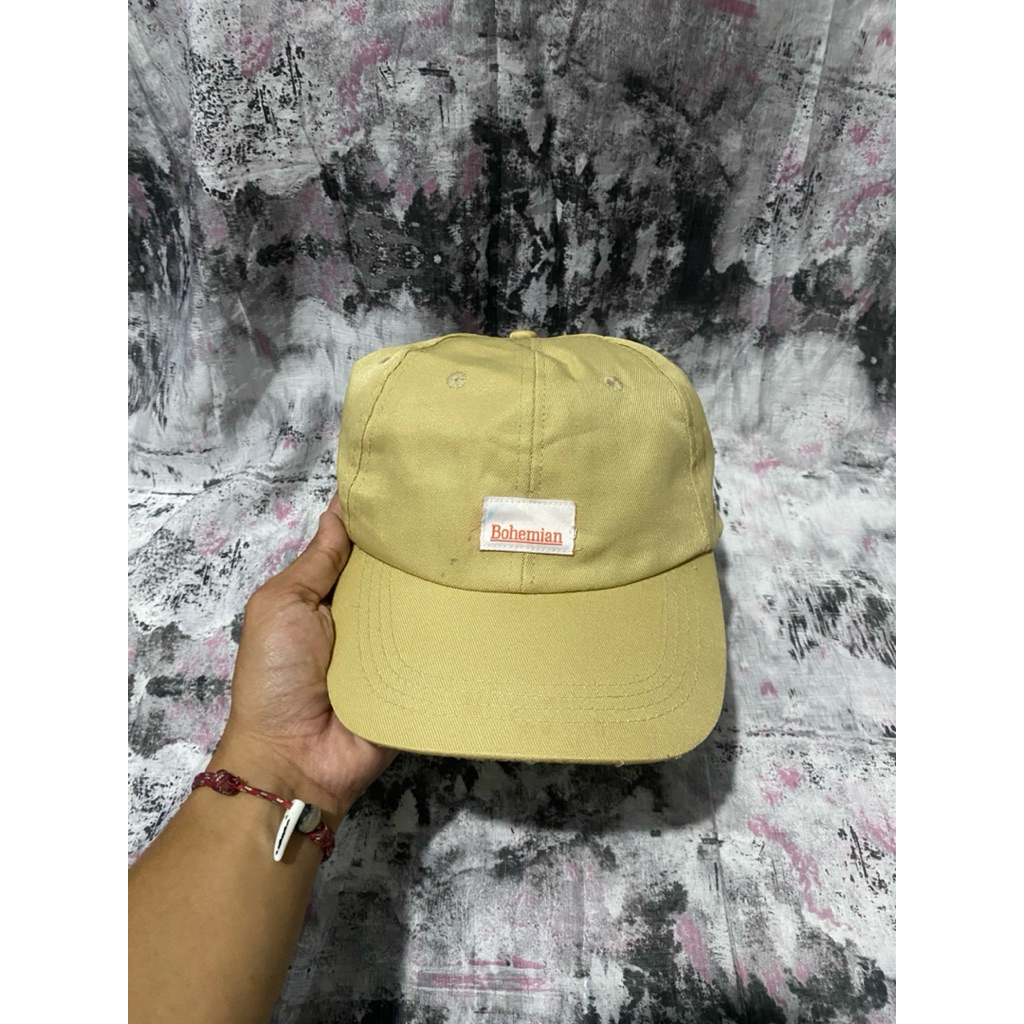 topi simple bohemian