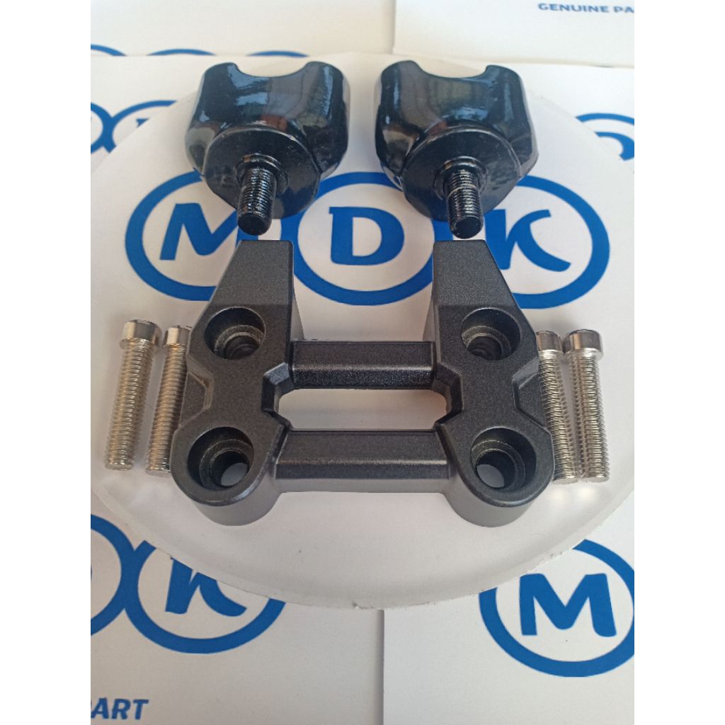 KLEMAN TUTUP ATAS (ORIGINAL) BEAT STREET  (SEGI EMPAT) + RAISER BAWAH BEAT STREET + BAUT L (4PCS)