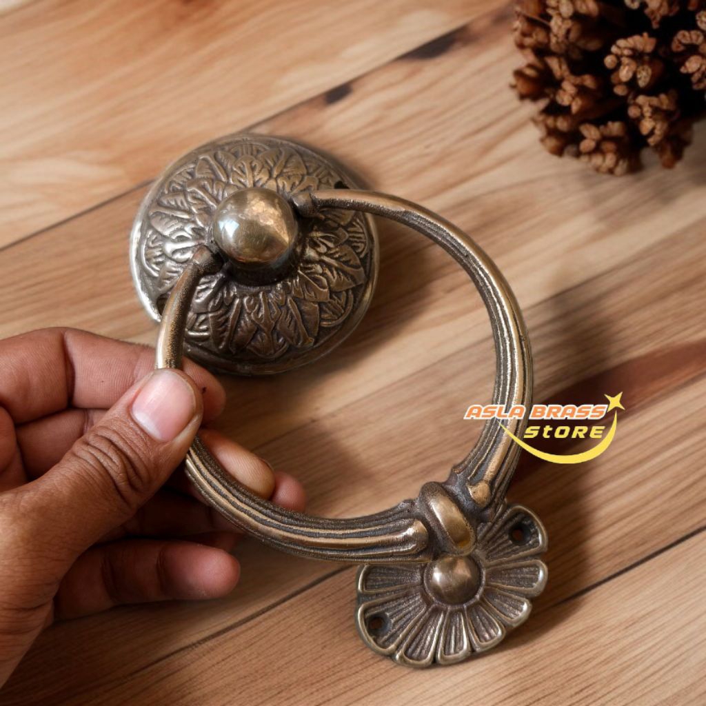 Tarikan Pintu Ketukan Pintu Kuningan Tarikan Pintu Kupu Tarung Antik Motif Bunga