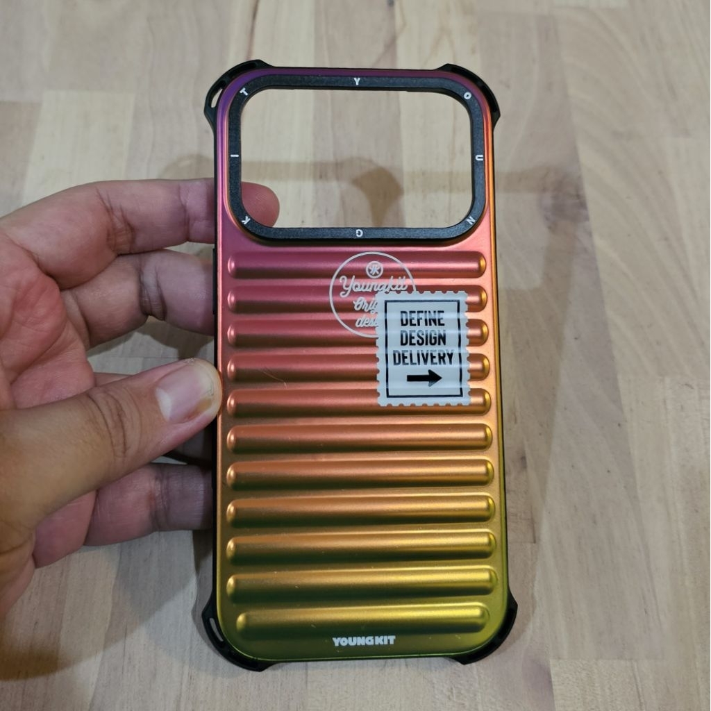 YOUNGKIT Iphone 17 Pro case colorful magsafe