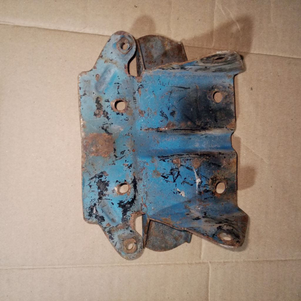 breket dudukan pengait jok belakang yamaha v80 robot super deluxe original second