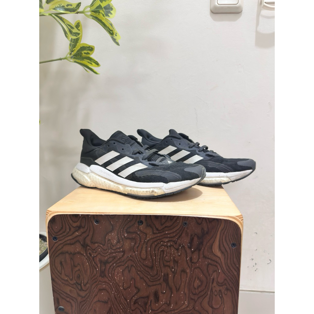 Sepatu Sneakers Adidas Solarboost Original Running Second Preloved Murah