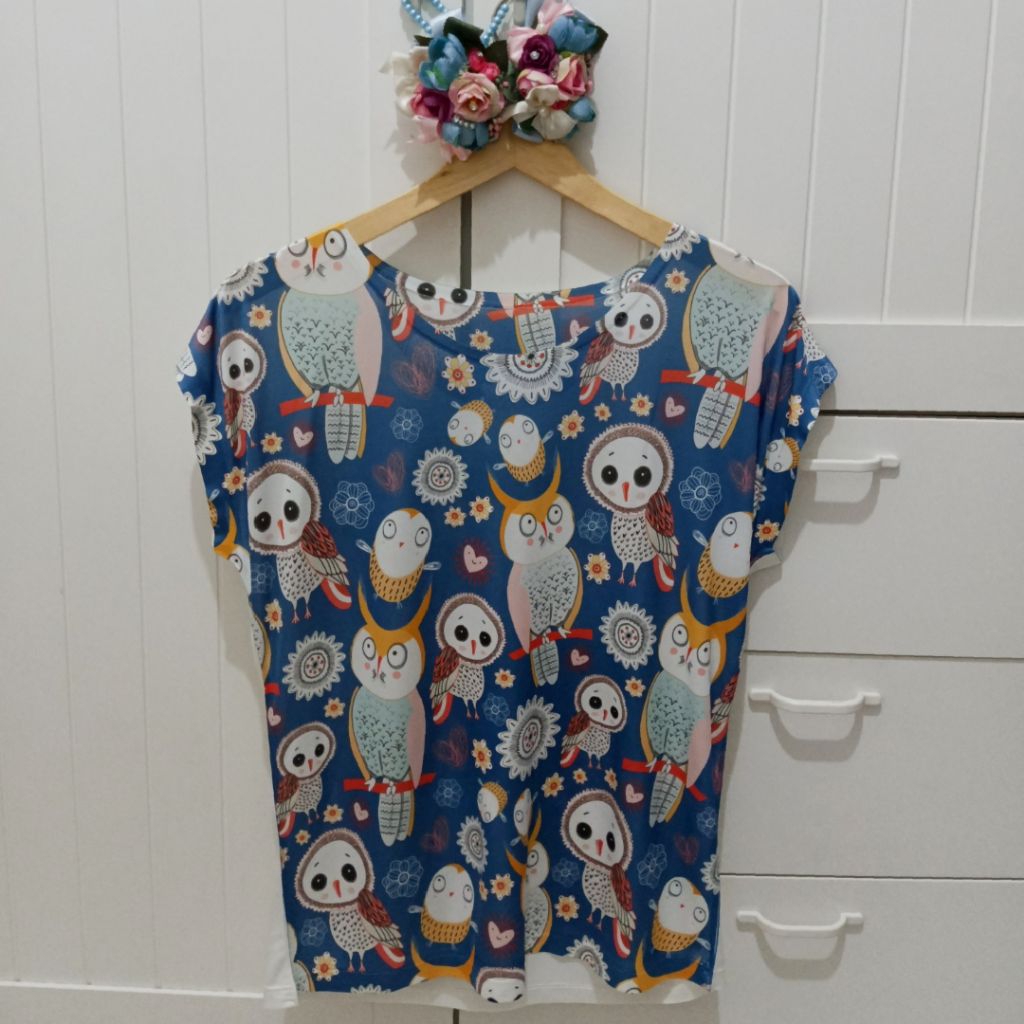 Baju Preloved Kaos T-shirt cewek Dove Silk Burung Hantu Atasan perempuan wanita bekas pakai