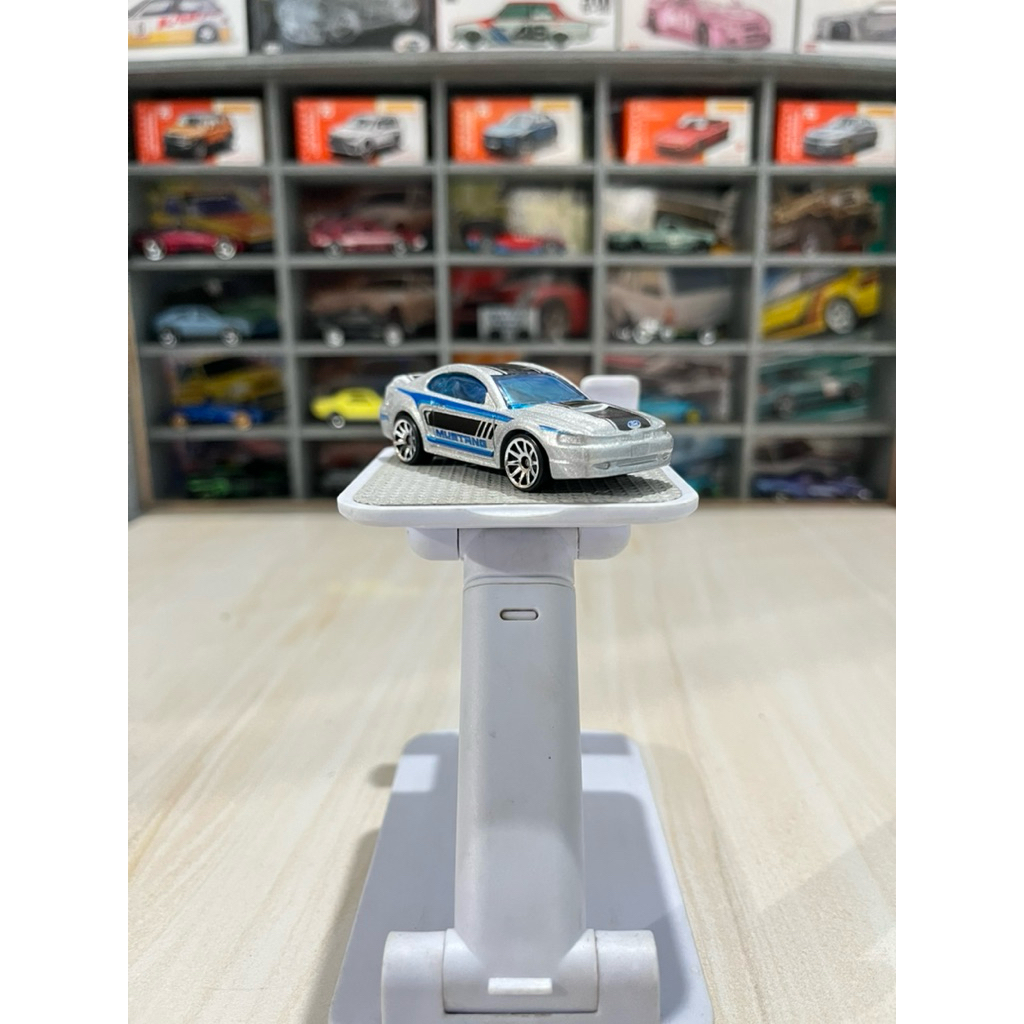 Hotwheels Ford Mustang loose 99%