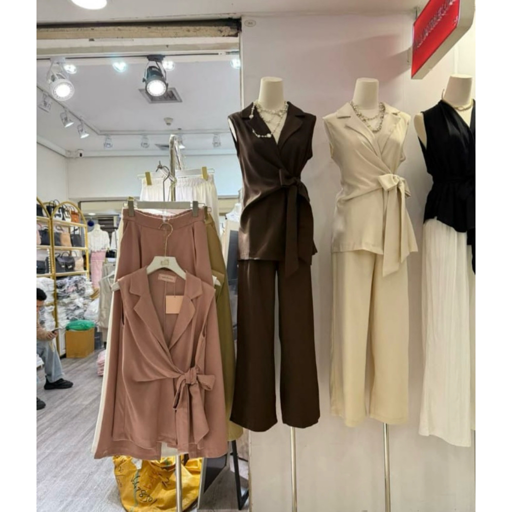 SET CELANA VEST BKK