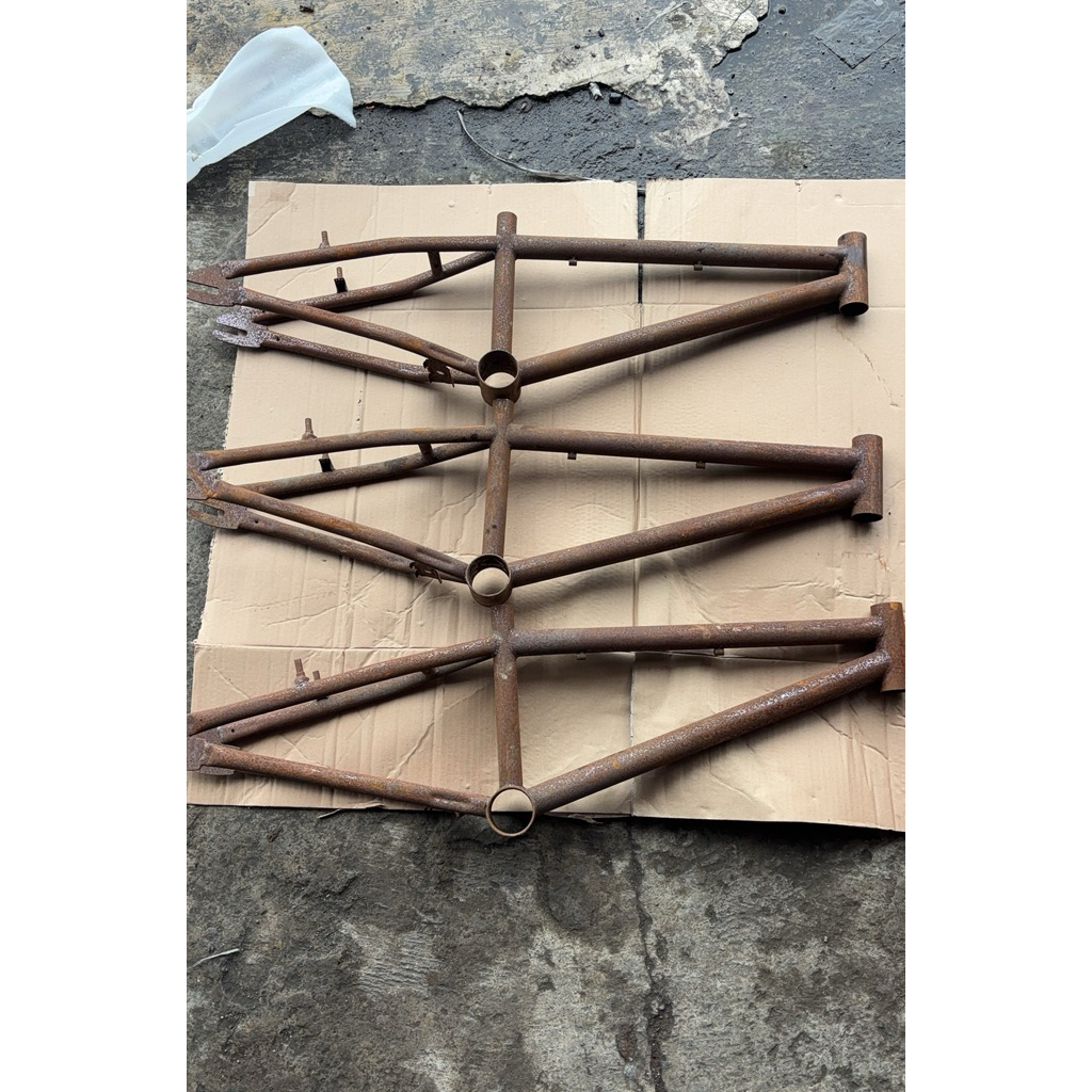 BEKAS frame batangan bmx ban 20 barang mentah besi oversize