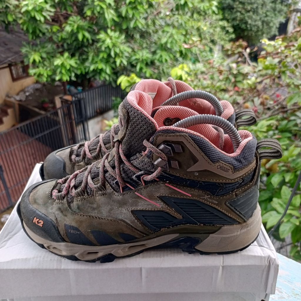 Sepatu gunung outdoor k2 size 39
