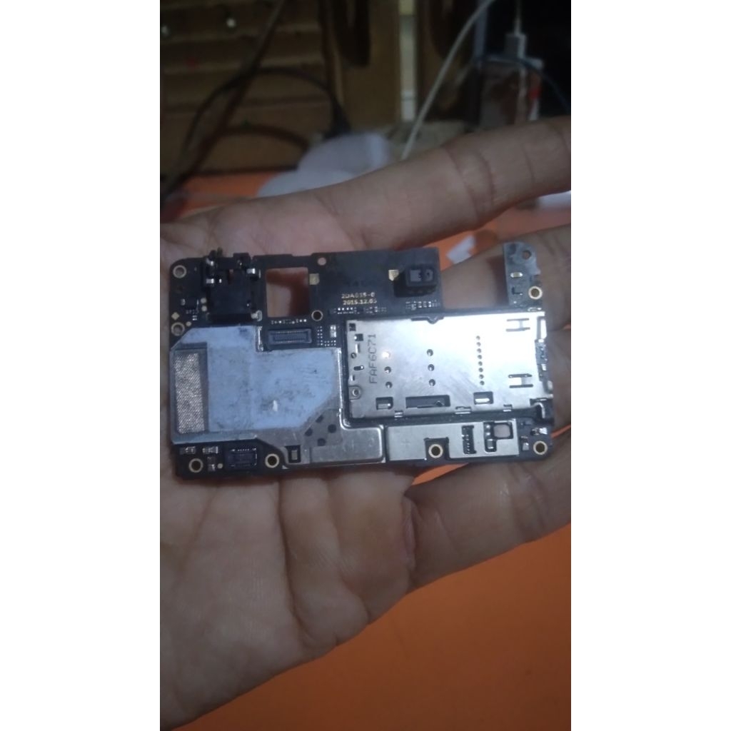 mesin oppo f1f ram 3/16 hidup normal sesuai gambar