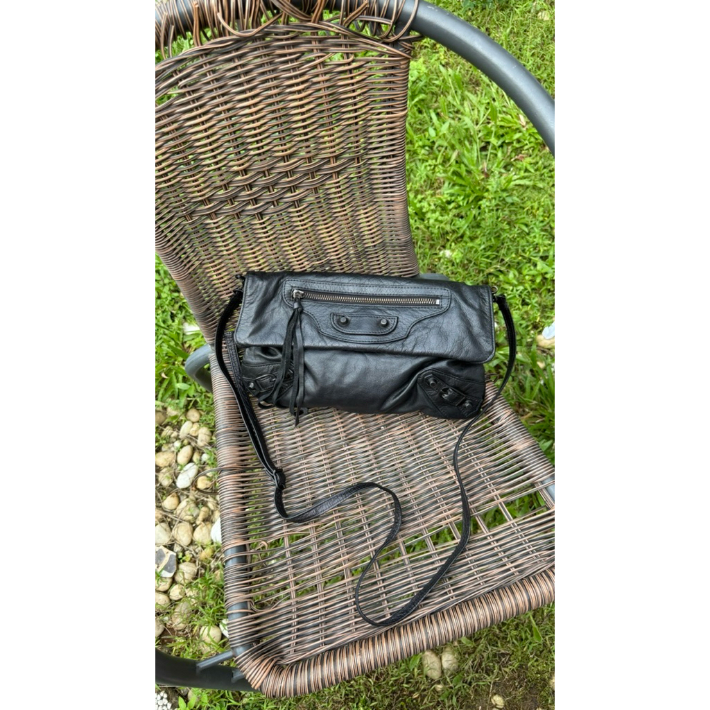 Balenciaga Envelope Crossbody All Black Preloved (28cm)