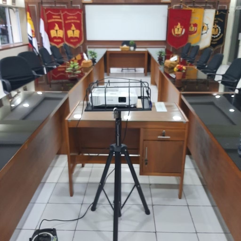 standing Tripod projektor mini / standing tripod proyektor