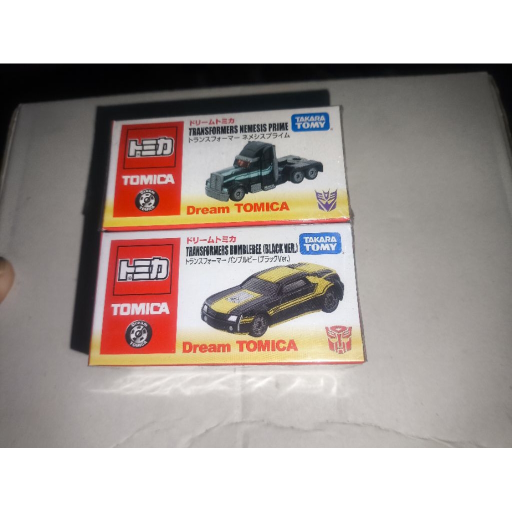 Tomica Nemesis Prime & Bumblebee