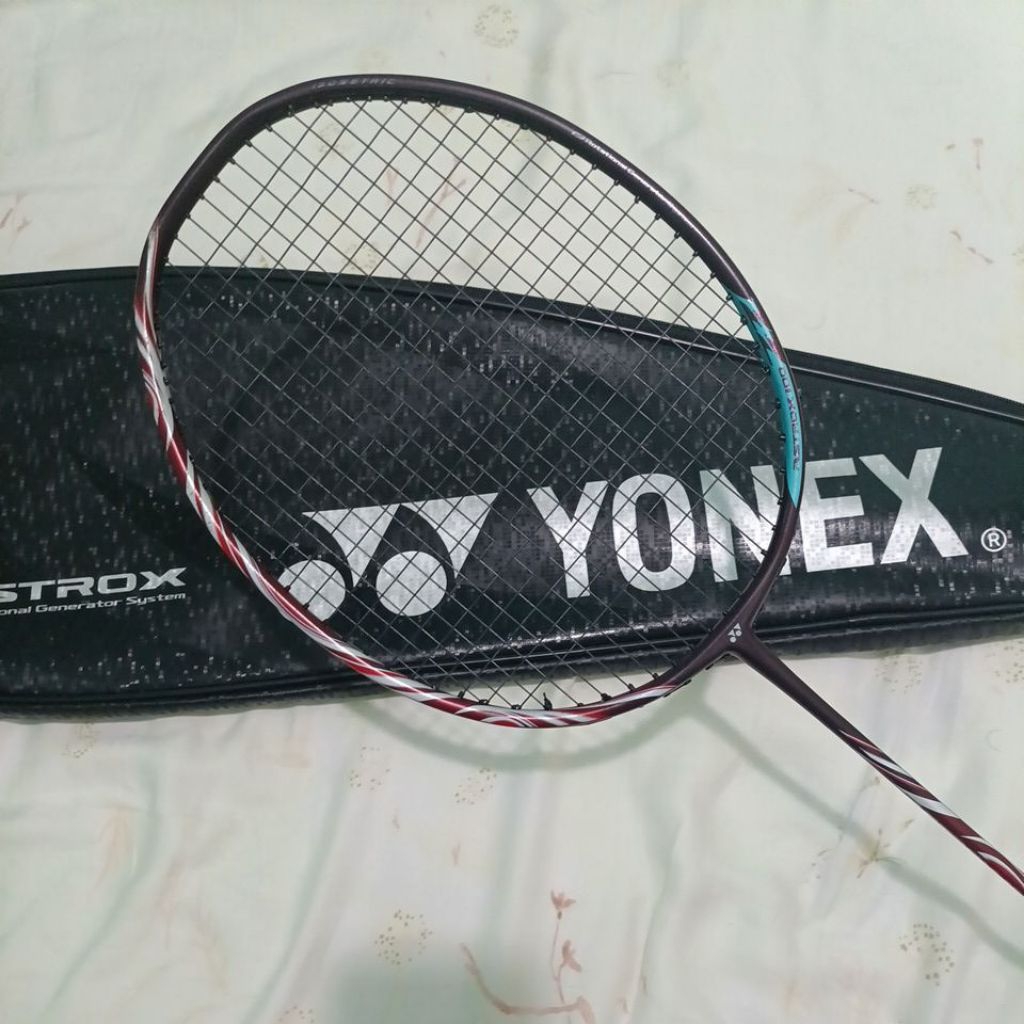 Yonex Astrox 100zz Kurenai Second/Bekas 3U5