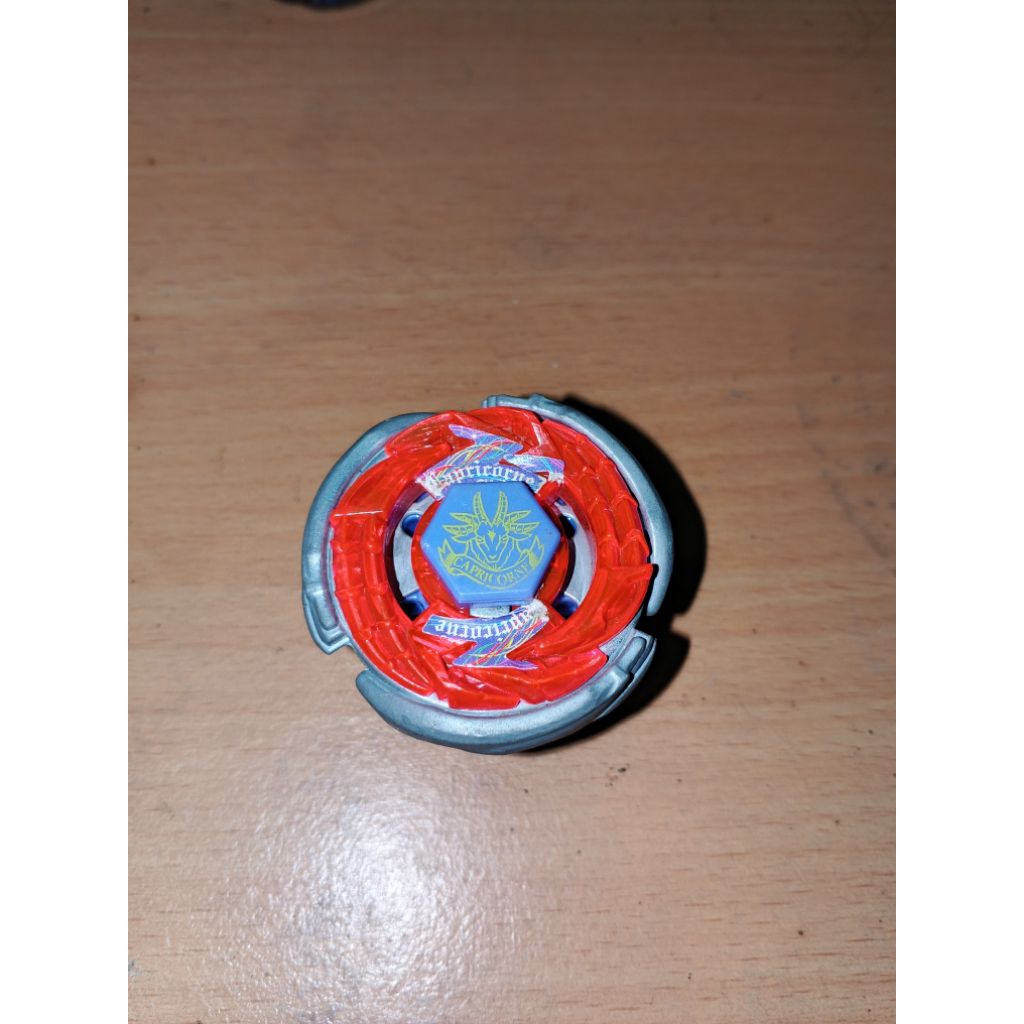 Beyblade metal fight Storm Capricorn
